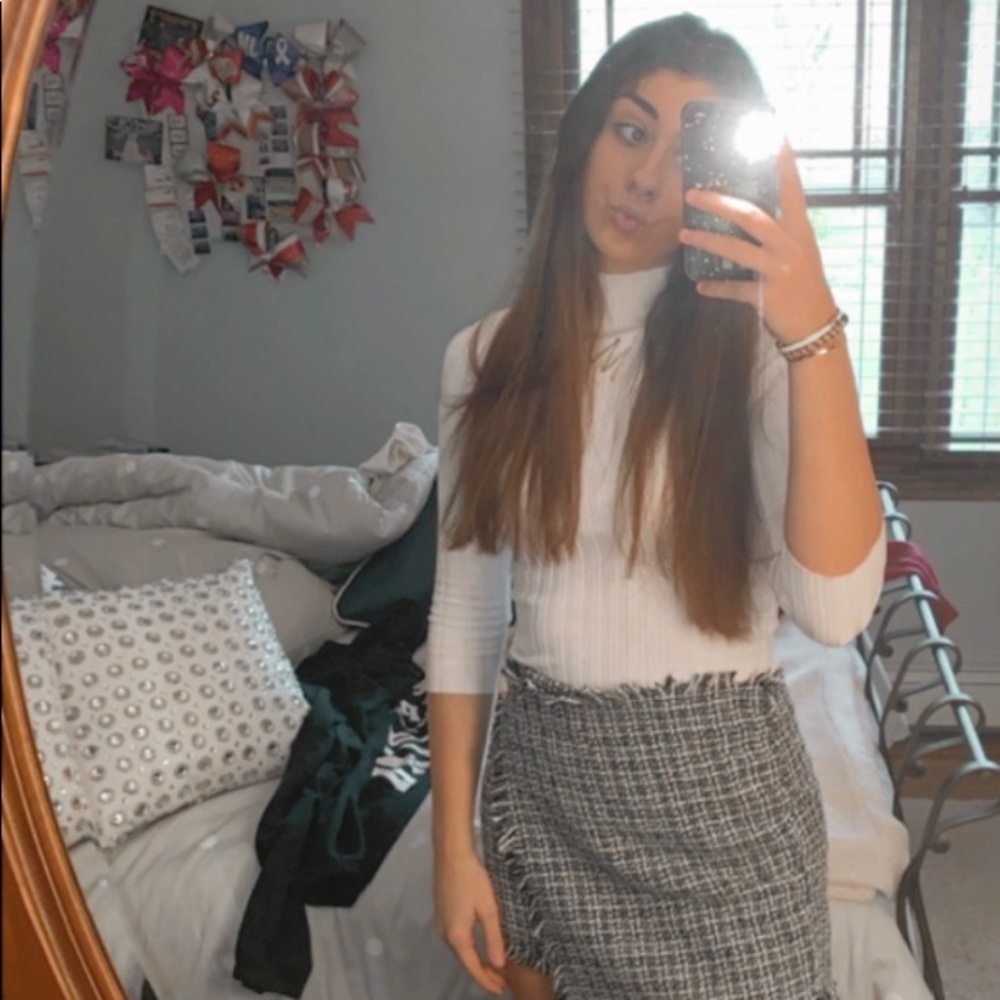 Meet your Posher, Mariel